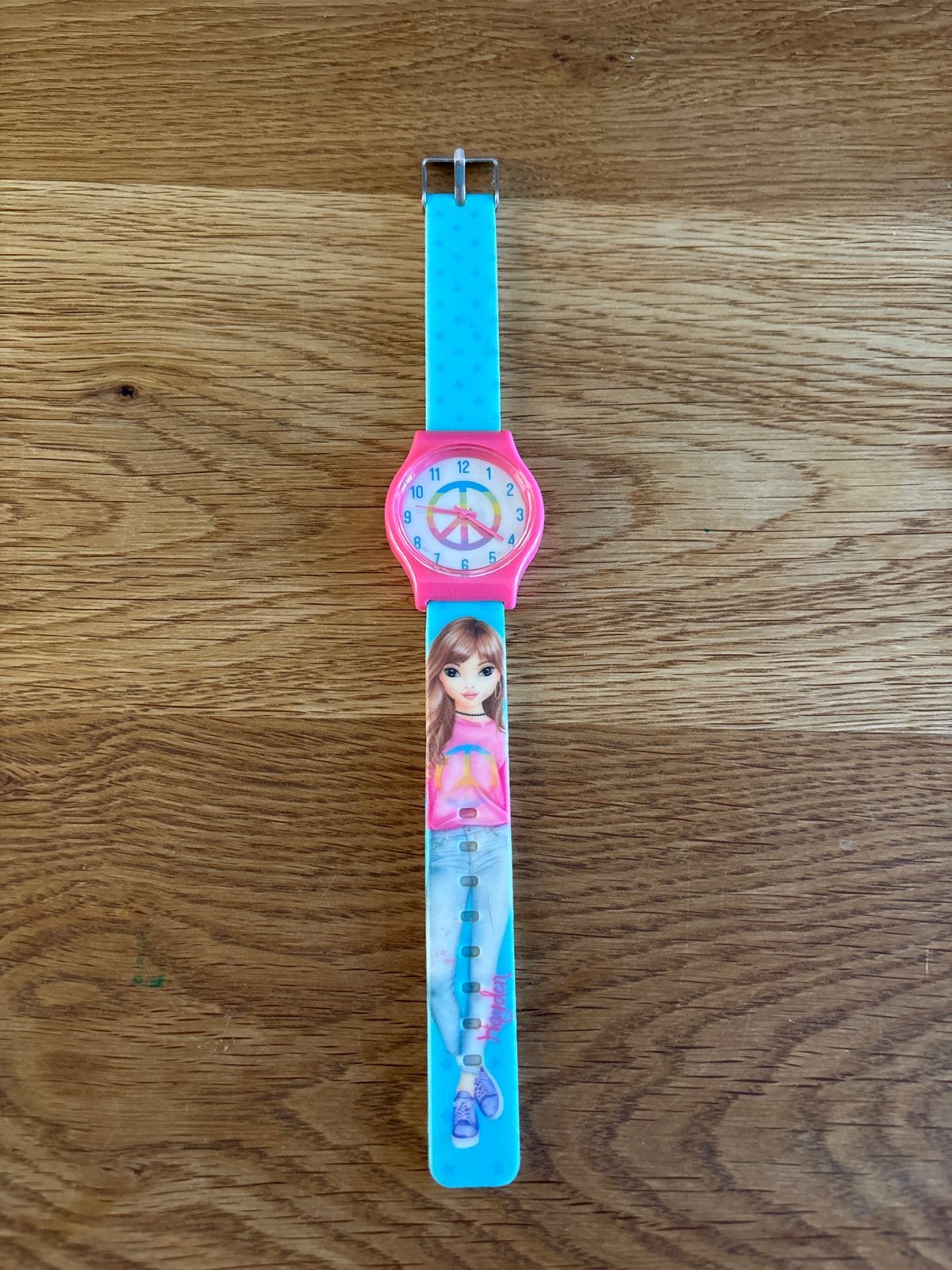 TOPModel horloge roze/blauw met modelafbeelding, Ophalen, Zo goed als nieuw, Meerkleurig, Meisje