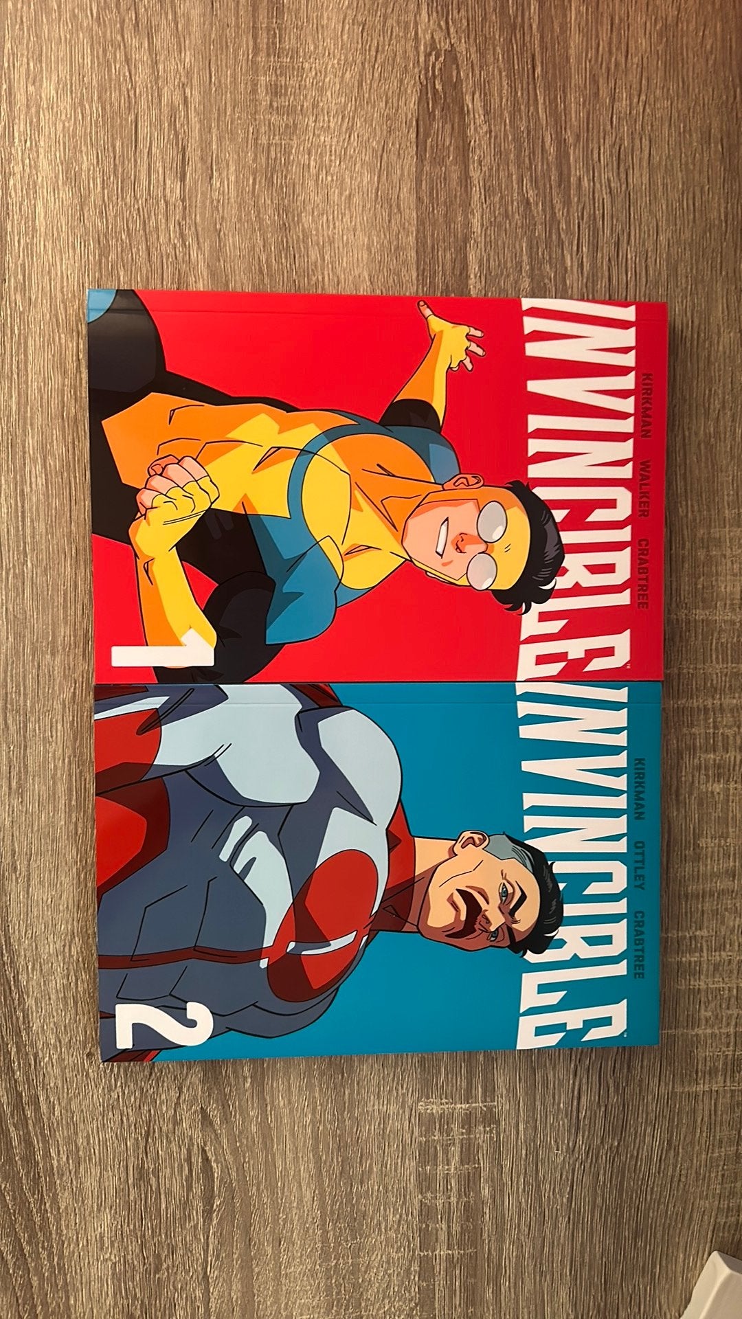 Invincible new editions 1 en 2, Boeken, Strips | Comics, Meerdere comics, Ophalen of Verzenden, Zo goed als nieuw, Amerika