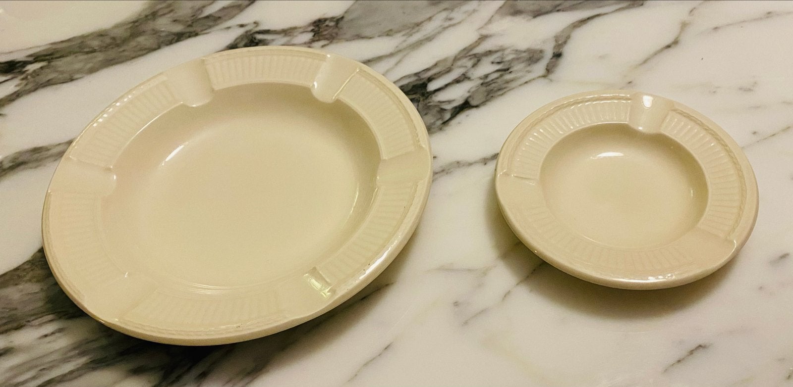 Set van 2 Wedgwood Edme asbakken - groot en klein, Ophalen of Verzenden