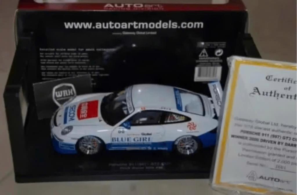 1:18 Porsche 911 GT3 #88 Blue Girl PCCA 80684 Autoart WRH, Verzenden, Zo goed als nieuw, Auto, Autoart