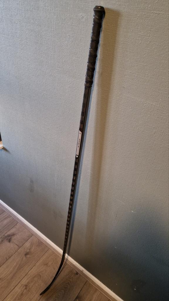 Pro Blackout Extra Lite ijshockey stick P28 flex 85 links, Ophalen