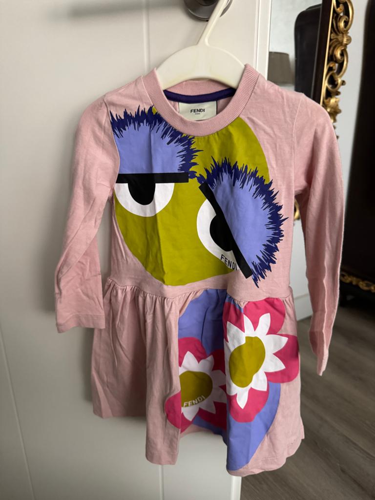 Nieuwe Fendi jurk roze maat 92, Kinderen en Baby's, Ophalen of Verzenden, Nieuw, Meisje, Jurk of Rok