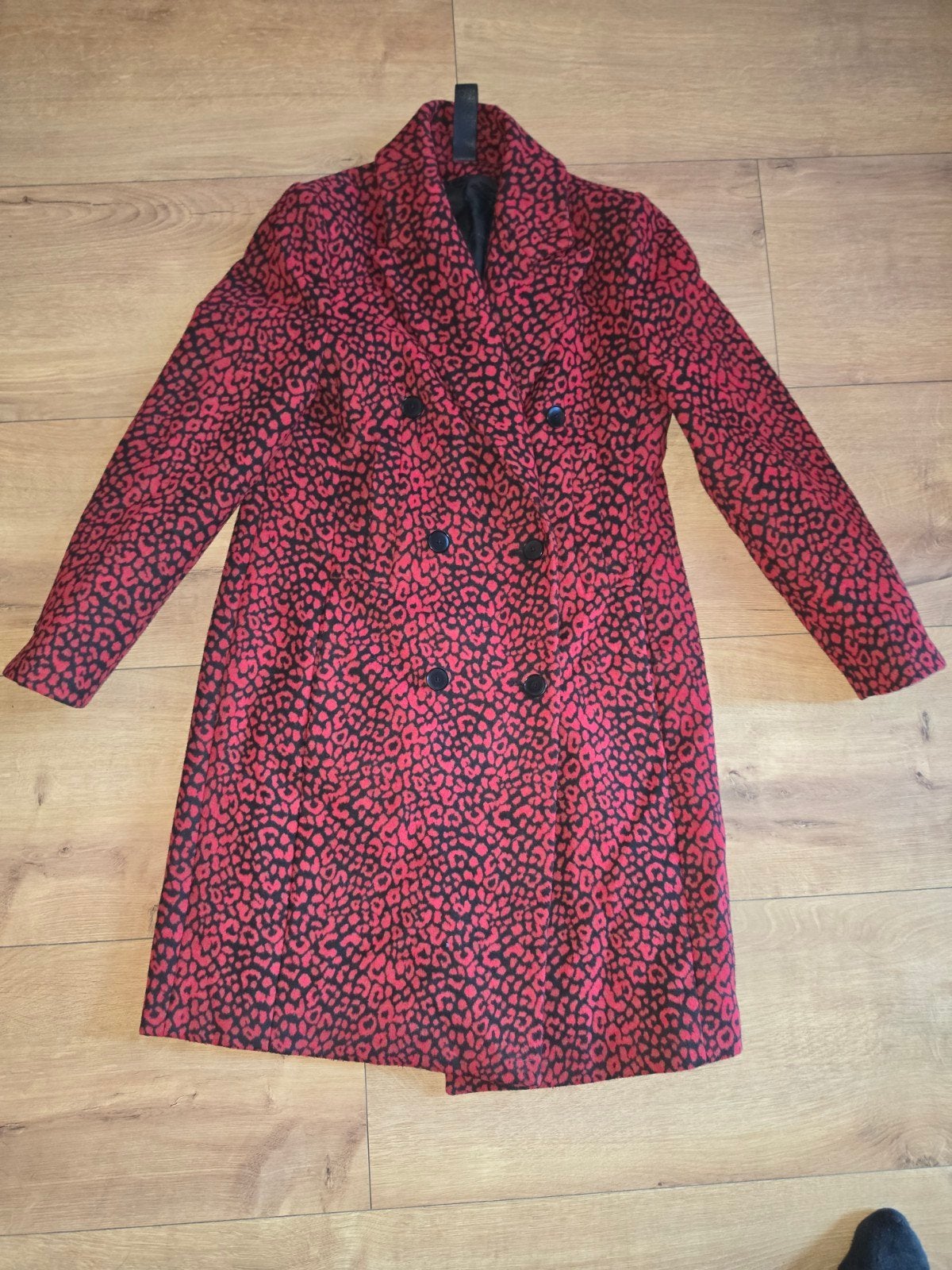 Drykorn rode jas met luipaardprint maat M/L, Maat 38/40 (M), Drykorn, Ophalen of Verzenden, Gedragen