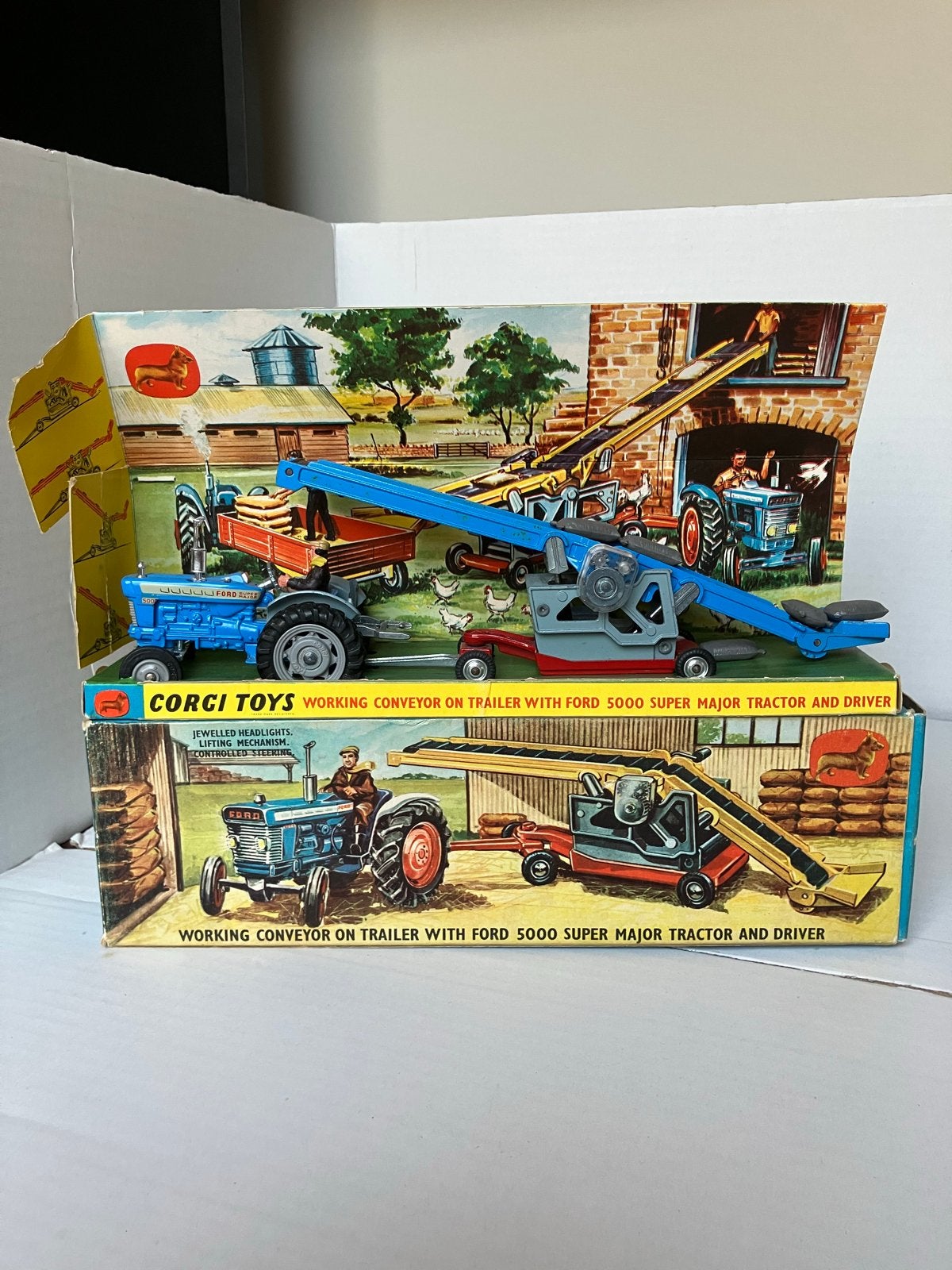 Corgi Toys Gift Set 47 Ford 5000 Super Major Tractor, Overige merken, Auto, Verzenden, 1:32 tot 1:50