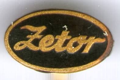 ZETOR zwart email op koper tractor speldje ( E_197a), Verzamelen, Ophalen of Verzenden, Zo goed als nieuw, Transport, Speldje of Pin