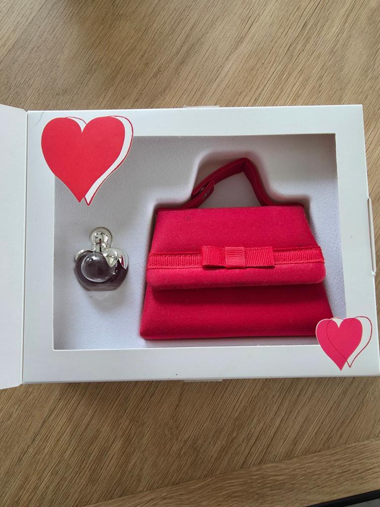 Nina Ricci Nina miniatuur parfum met handtasje, Verzenden, Nieuw