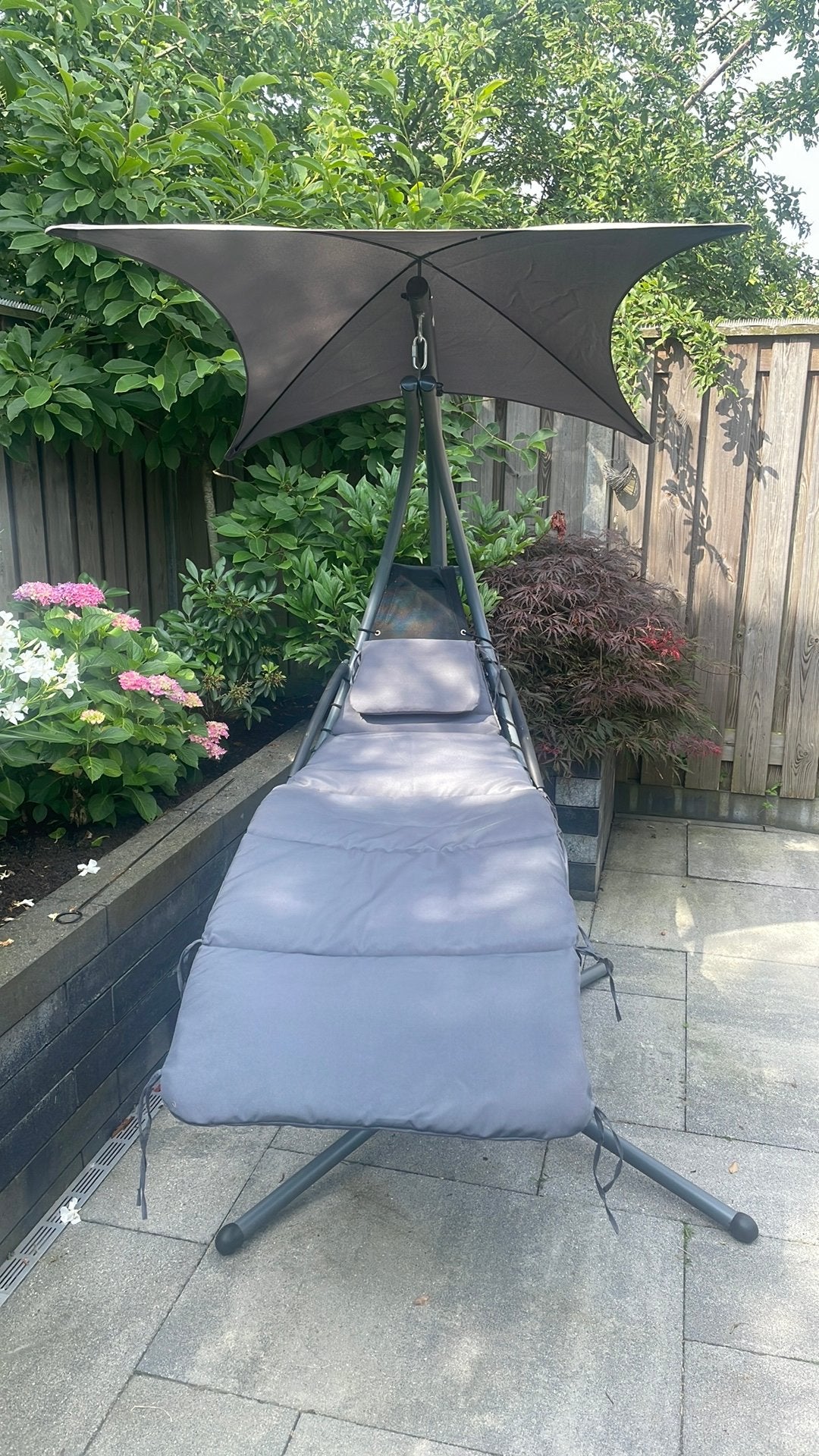 Hangstoel te koop. Halve zomer gebruikt., Tuin en Terras, Ophalen, Zo goed als nieuw, Met standaard, Eenpersoons