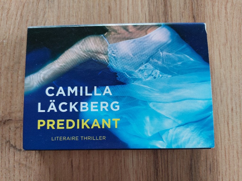 Dwarsligger Predikant - Camilla Läckberg zgan, Ophalen of Verzenden, Zo goed als nieuw