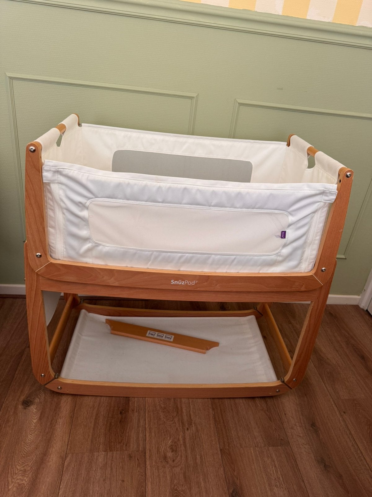 SnüzPod 3 baby cot, Ophalen, Zo goed als nieuw, Ledikant