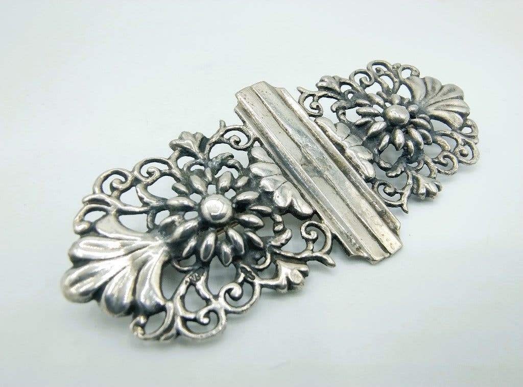 Zilveren bijbelslot broche, Wed. W. Roelfsema, ca. 1862, Verzenden, Zilver, Ring