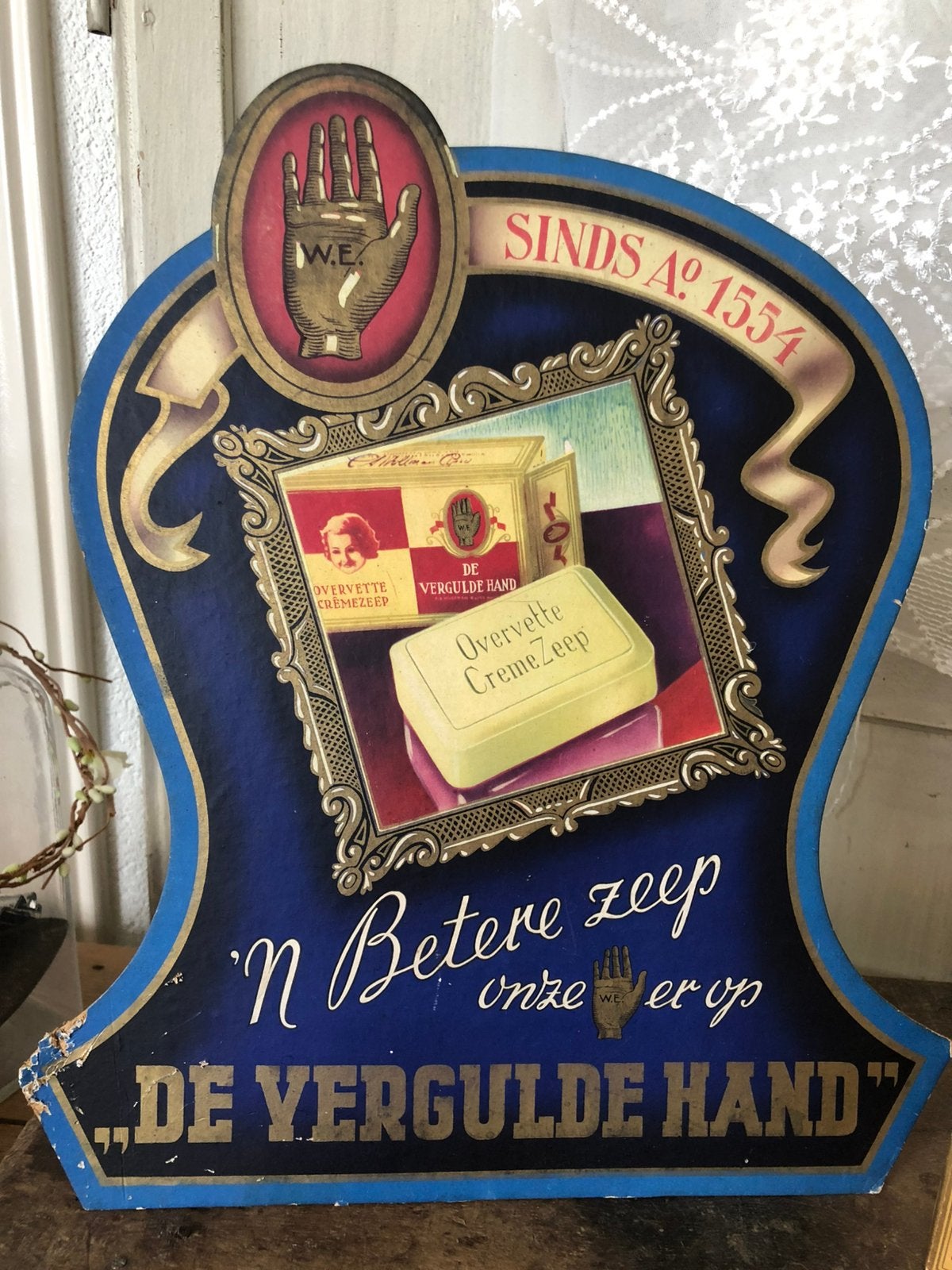 Oud kartonnen reclame bord van de Vergulde hand, Ophalen of Verzenden, Gebruikt, Reclamebord