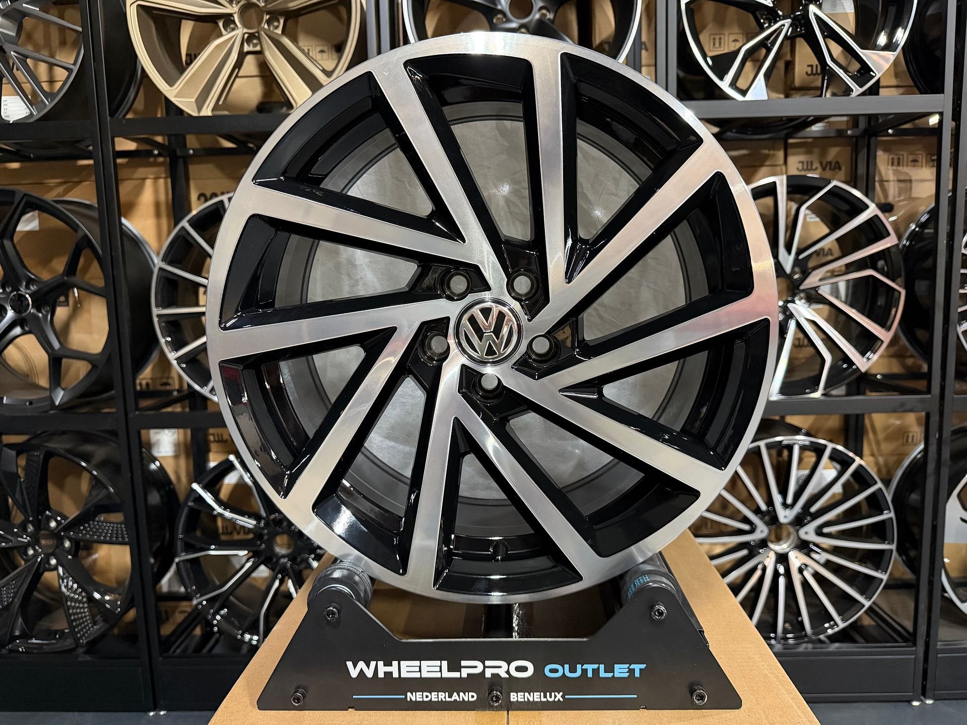 17'' Volkswagen SPIELBERG 5X100 Polo 2G AUDI A1 Seat SKODA, Velg(en), -, -, Nieuw