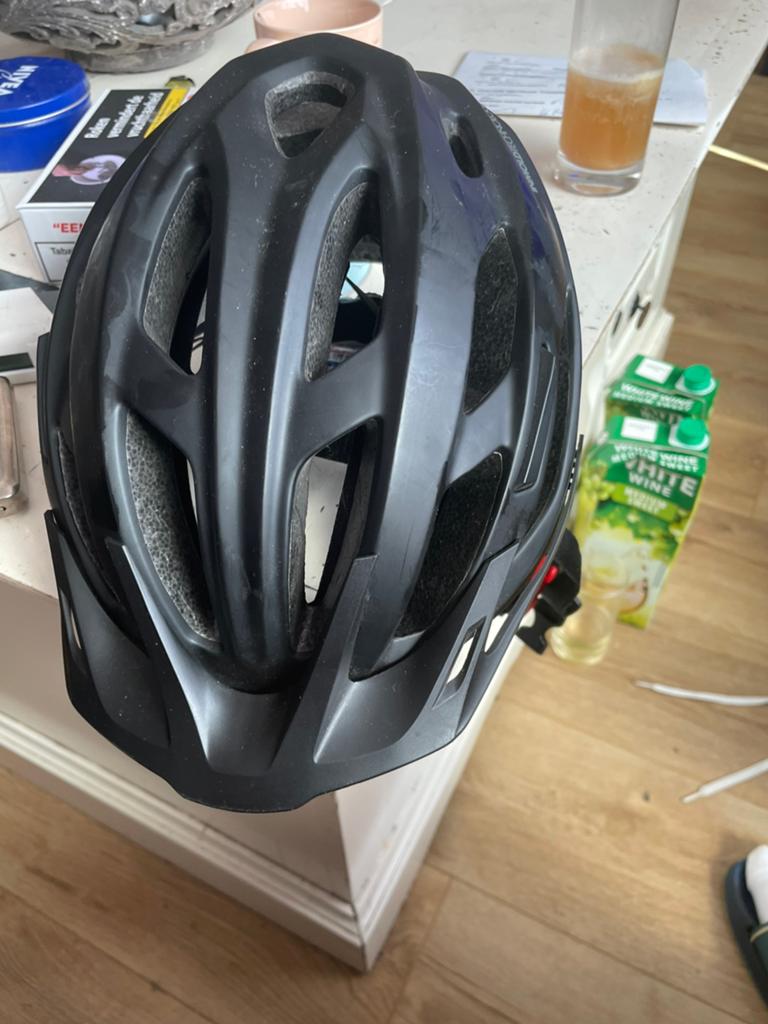 Te koop fiets helm, Ophalen of Verzenden, Zo goed als nieuw