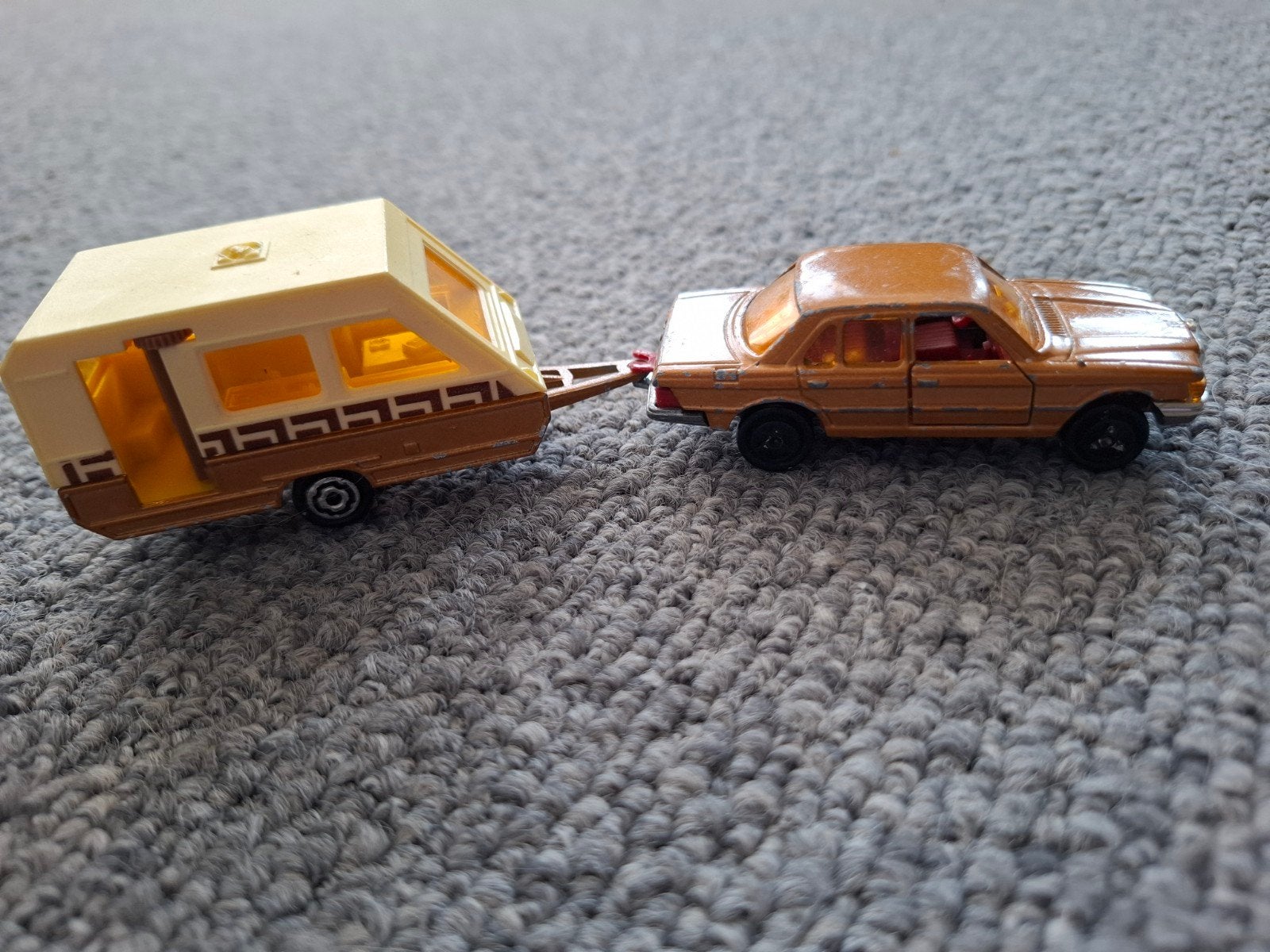 MAJORETTE - Mercedes met Caravan, Ophalen of Verzenden, Gebruikt, Auto
