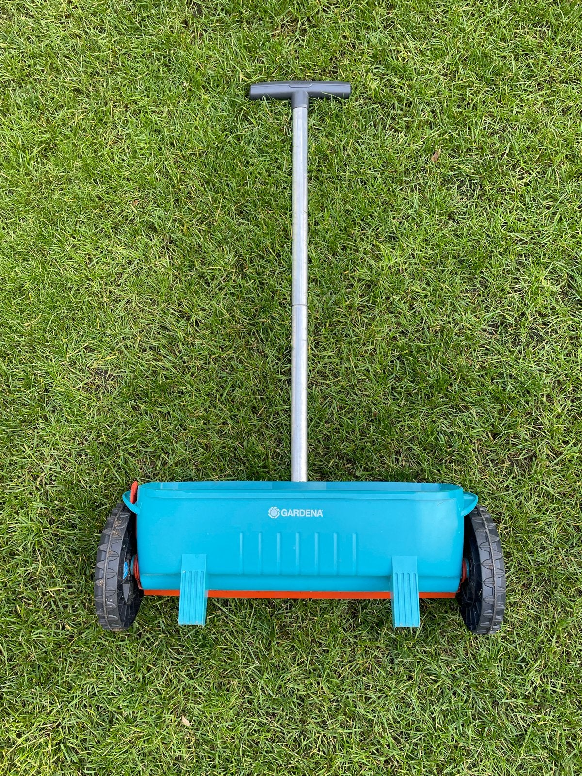 Gardena Classic Strooiwagen 300 - Universeel en nauwkeurig, Ophalen, Zo goed als nieuw