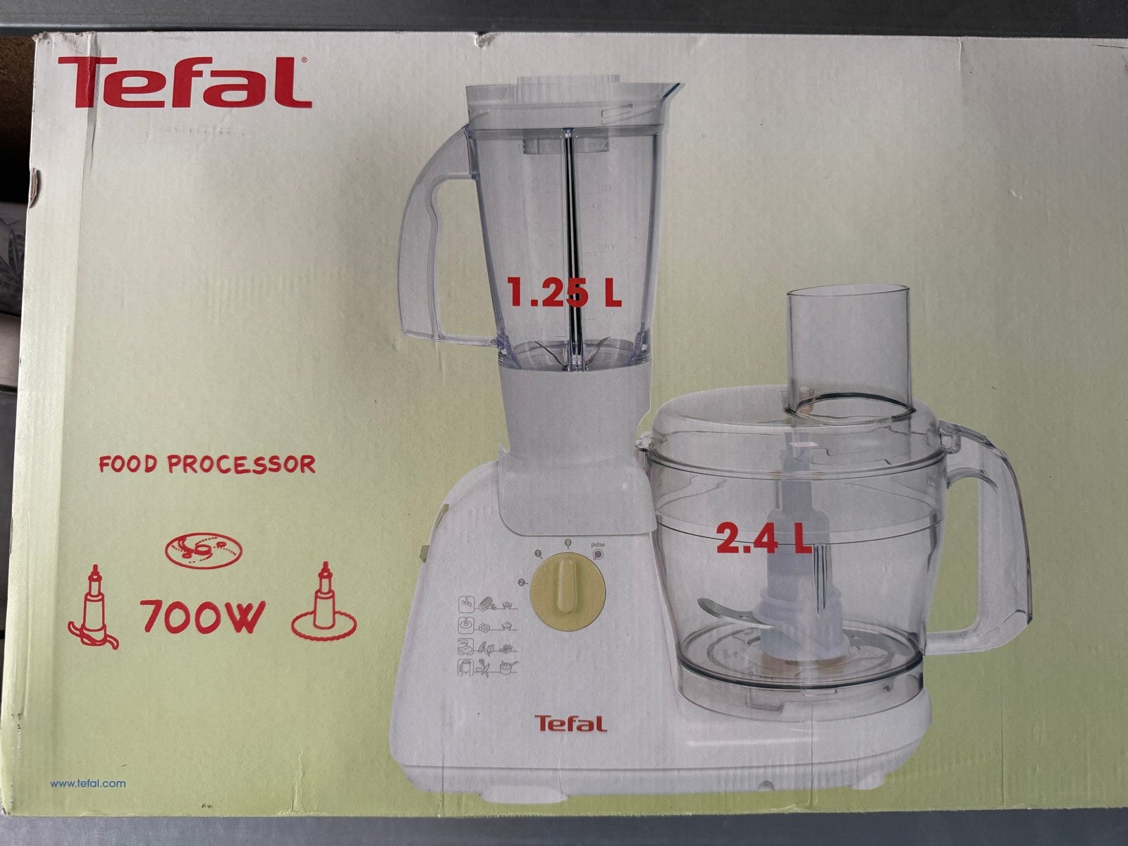 Tefal Food Processor 700W - Nieuw in doos, 2 snelheden, Nieuw, Ophalen of Verzenden, 2 tot 3 liter