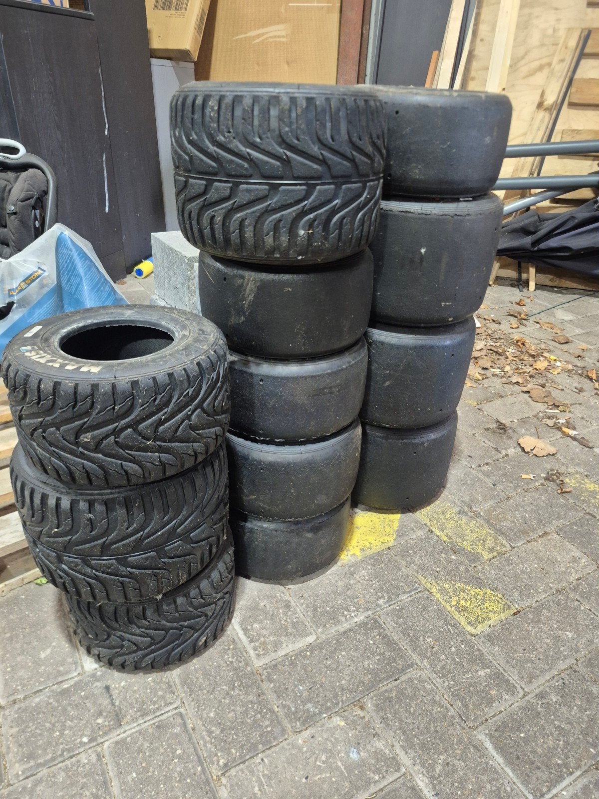 Kartbandjes, Ophalen