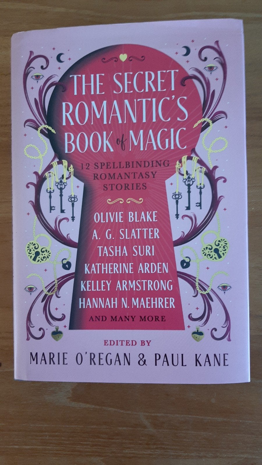 The Secret Romantic's Book of Magic - Romantasy Verhalen, Ophalen of Verzenden