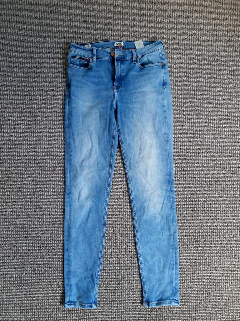 Tommy Jeans dames jeans maat 30/30 - model Nora, Blauw, Ophalen of Verzenden, W30 - W32 (confectie 38/40), Gedragen