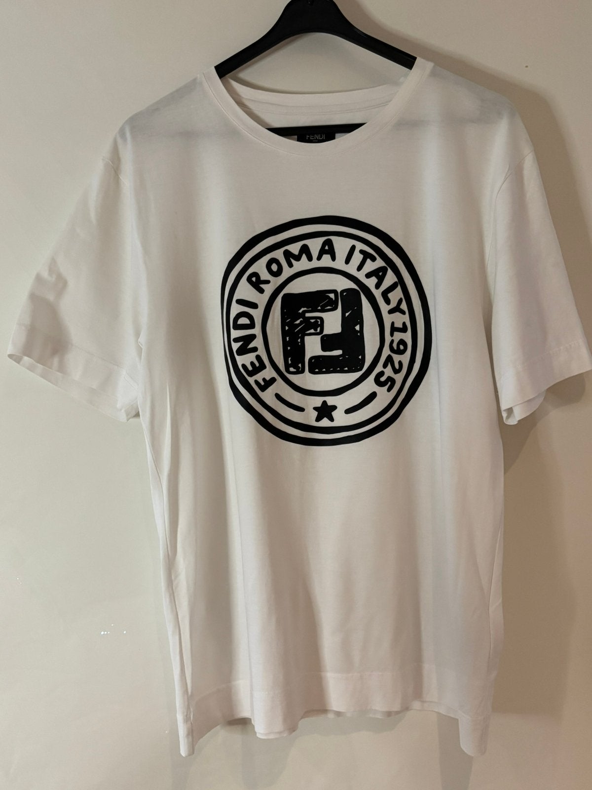 Fendi ruim vallend shirt met logo print maat s, Kleding | Heren, T-shirts, Ophalen of Verzenden, Zo goed als nieuw, Maat 46 (S) of kleiner