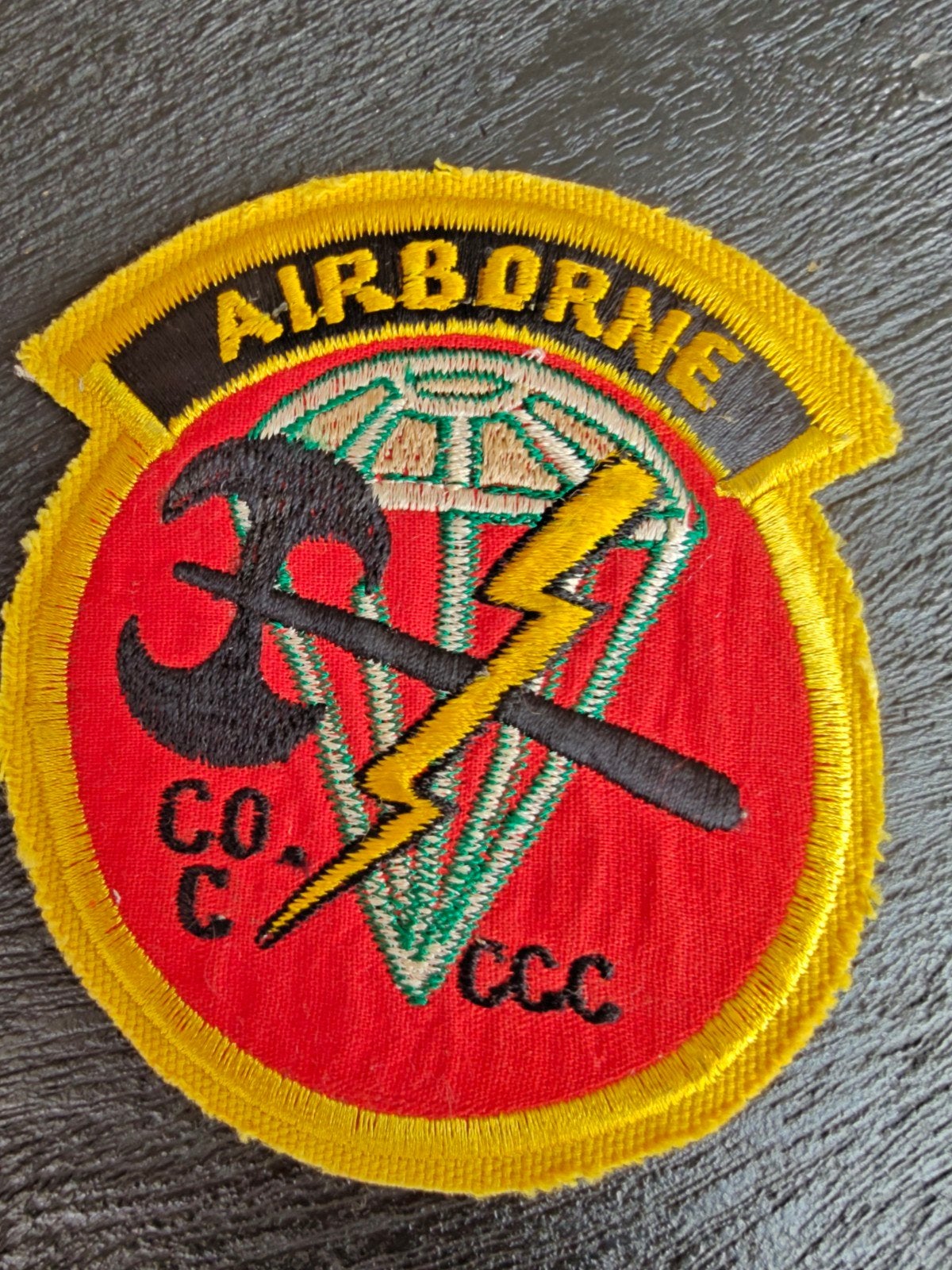 Original Patch - HATCHET TEAM C - MACV-SOG - CCC, Verzamelen, Ophalen of Verzenden, Landmacht, Amerika, Embleem of Badge