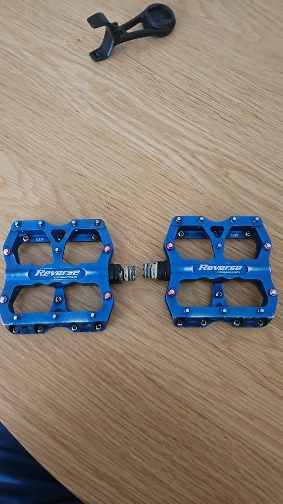 Reverse compound escape flat pedals, Gebruikt, Aluminium, Mountainbike, Ophalen