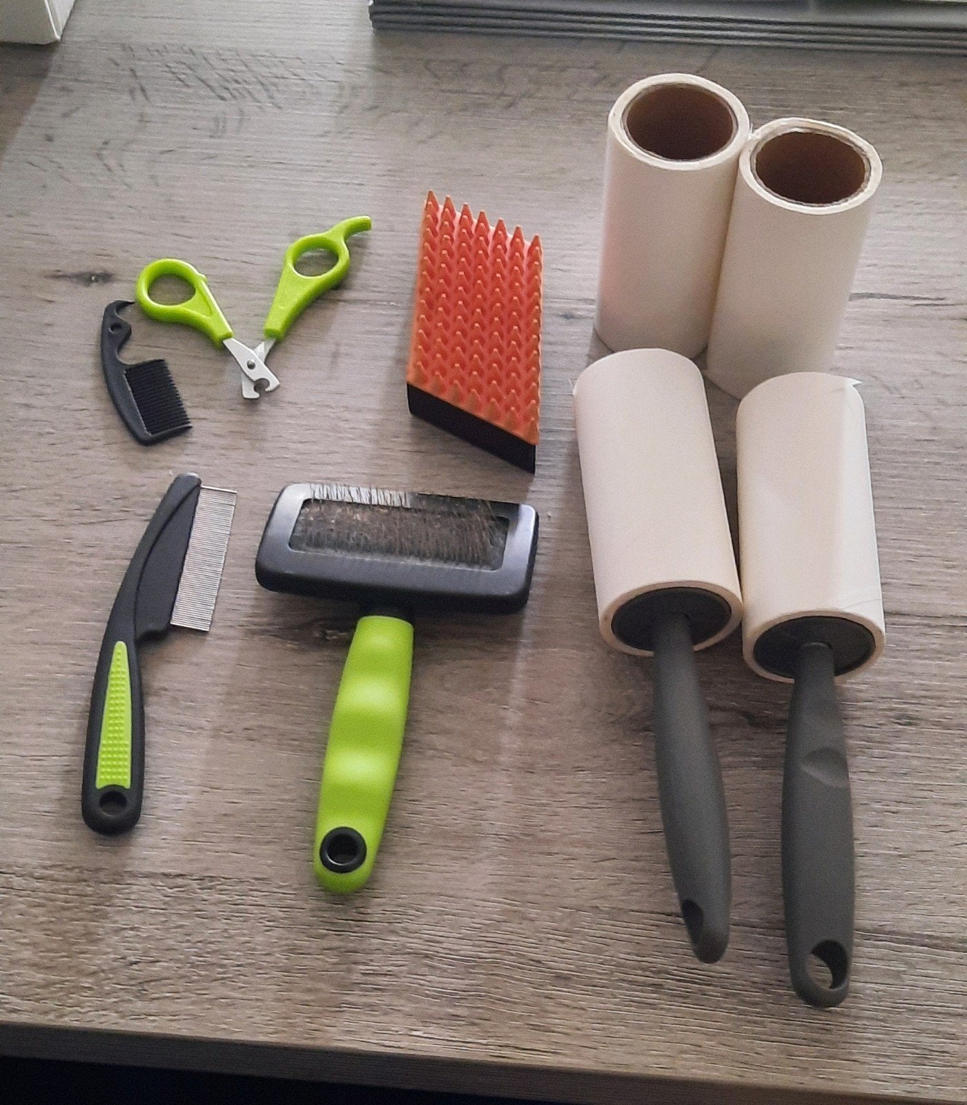katten spulletjes. o.a. nagelknipper, borstel, roller, Ophalen of Verzenden