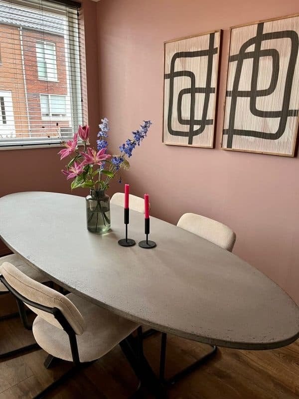 Ovale eettafel beton ciré en metalen onderstel, Ophalen, Gebruikt, 100 tot 150 cm, 200 cm of meer