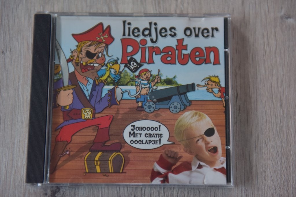 LIEDJES OVER PIRATEN -- PIRATENLIEDJES 14 geweldige nummers, Inclusief doosje, 6 tot 9 jaar, Ophalen of Verzenden, Zo goed als nieuw