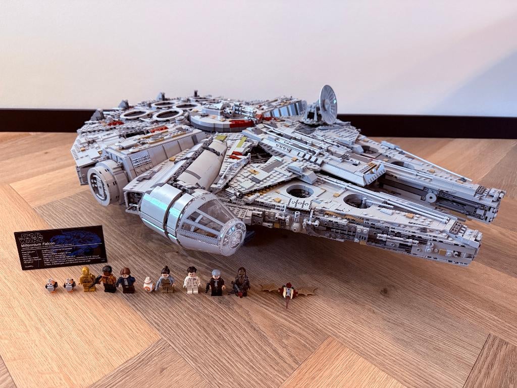 LEGO Millennium Falcon 75192, Kinderen en Baby's, Speelgoed | Duplo en Lego, Star Wars, Lego, Ophalen of Verzenden, Zo goed als nieuw