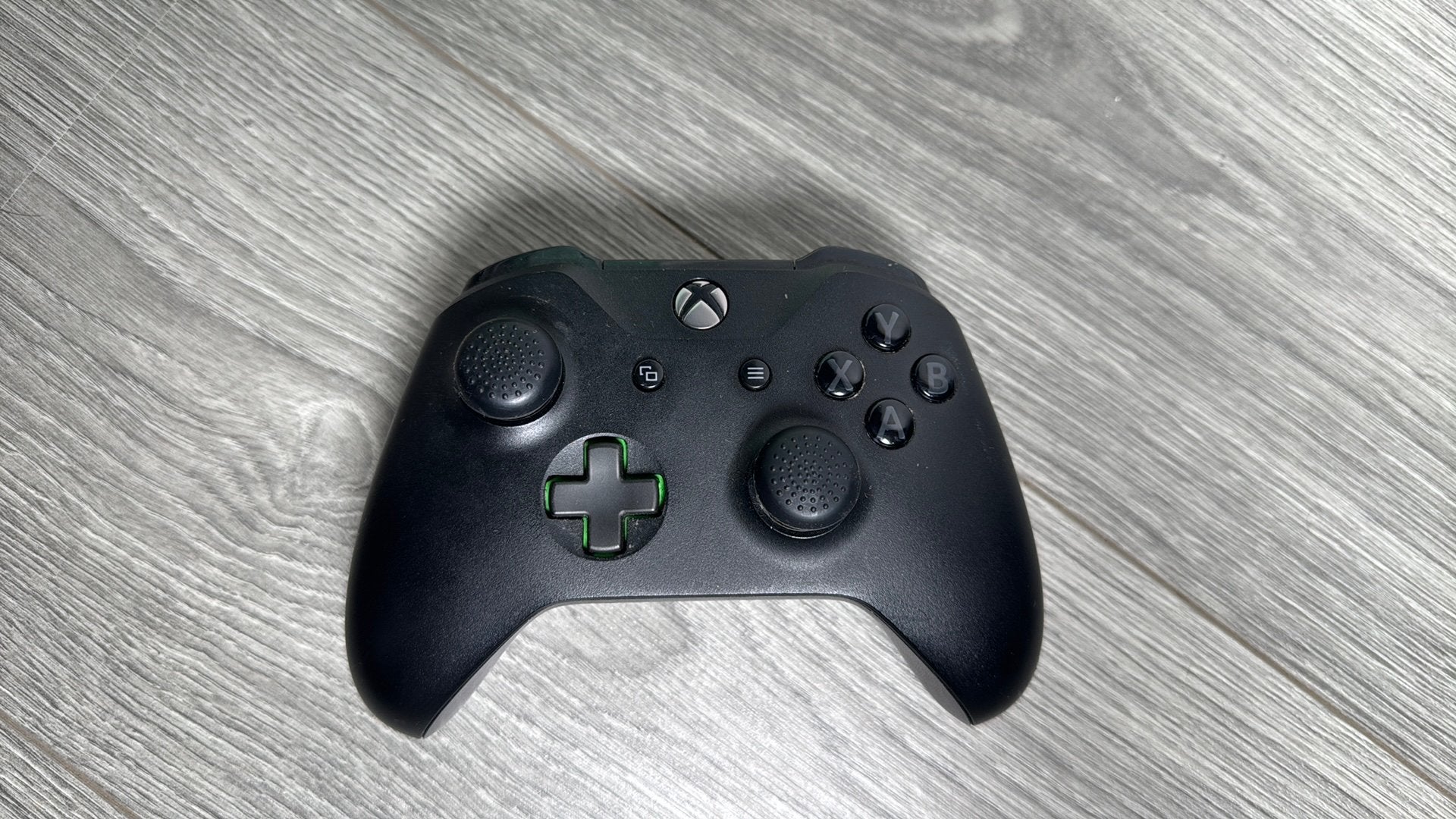 Xbox one serie SX controller costum made!, Spelcomputers en Games, Spelcomputers | Xbox | Accessoires, Ophalen of Verzenden, Zo goed als nieuw