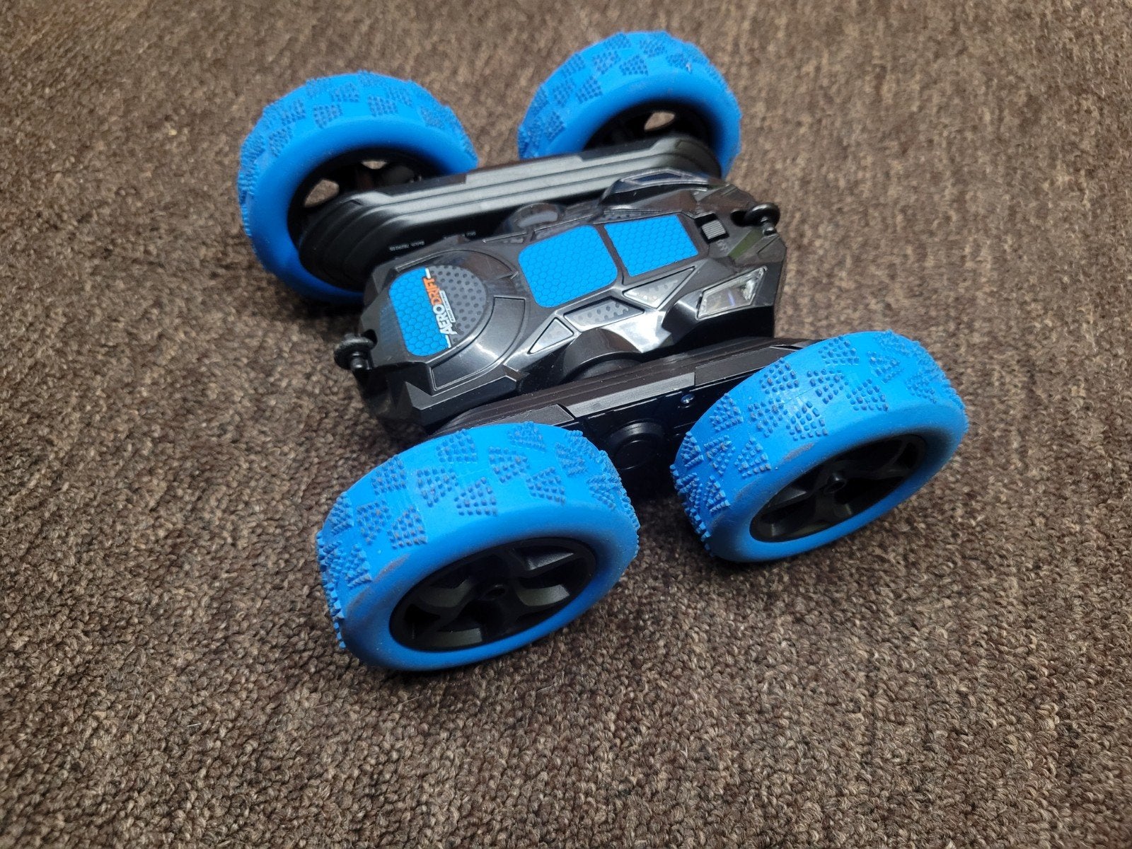 Stunt RC Auto met Afstandsbediening - Blauw/Zwart, Gebruikt, Auto offroad, RTR (Ready to Run), Overige schalen