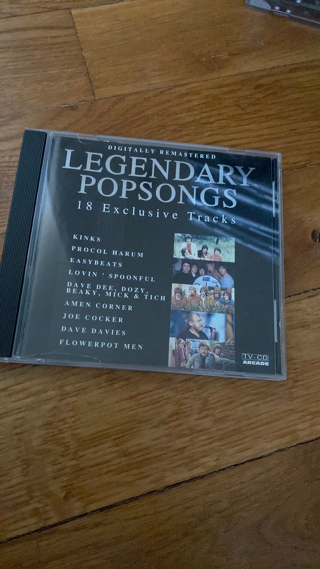 CD Legendary Popsongs - 18 exclusieve tracks, Gebruikt, Met bonustracks, Pop, Ophalen of Verzenden