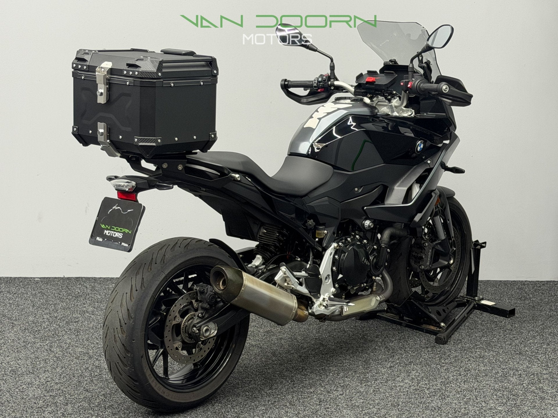 BMW F 900 XR | TRIPLE BLACK | 2023 | DOMINATOR | 12DKM | 35K, Motoren, 895 cc, Info@vandoornmotors.nl, Handvatverwarming, Kraaivenstraat 23-5
5048AB  TILBURG, NL
