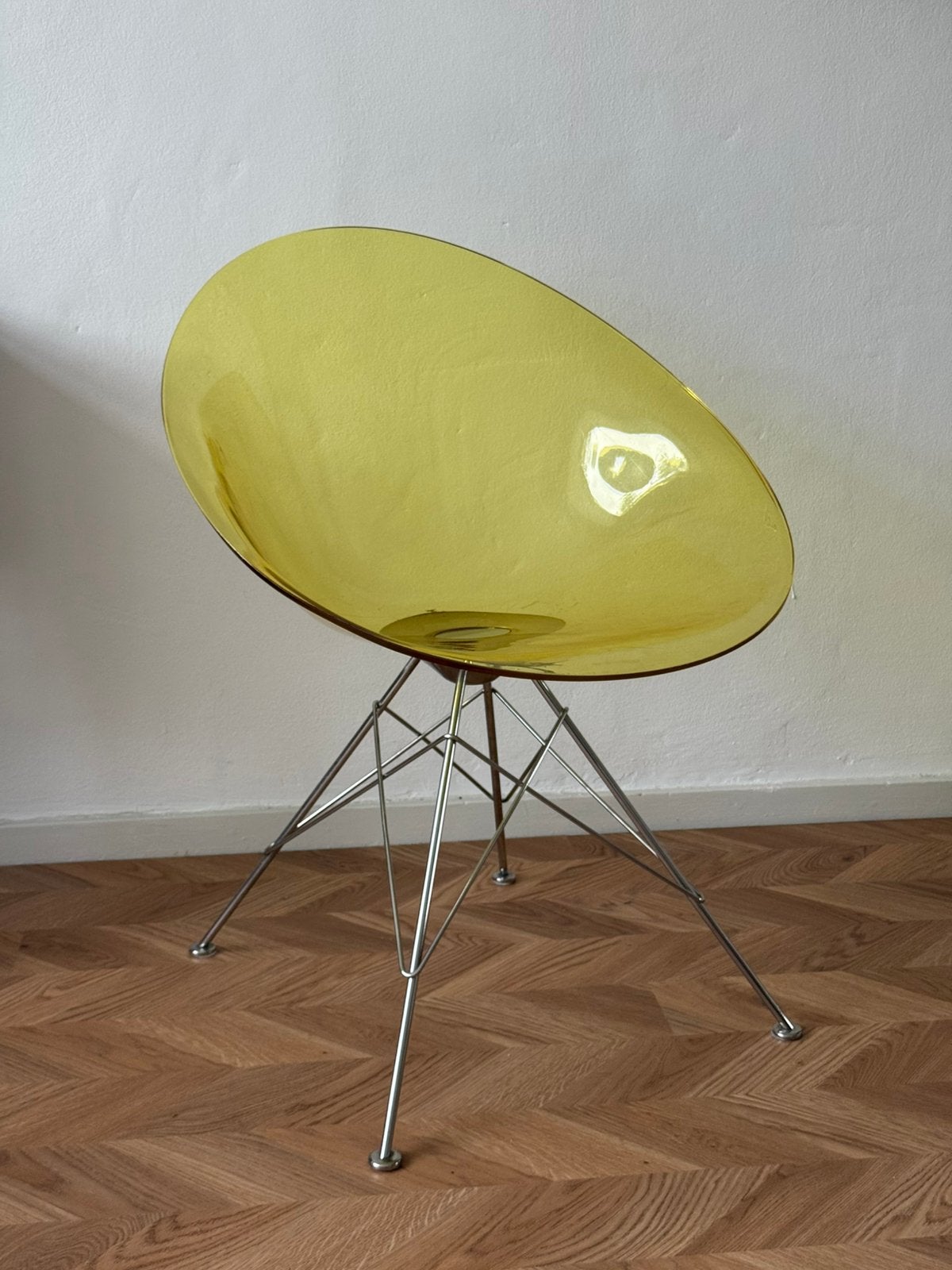 Zeldzame Kartell Ero S stoel Philippe Starck - Geel / chroom, Huis en Inrichting, Stoelen, Ophalen, Kunststof, Gebruikt, Overige kleuren