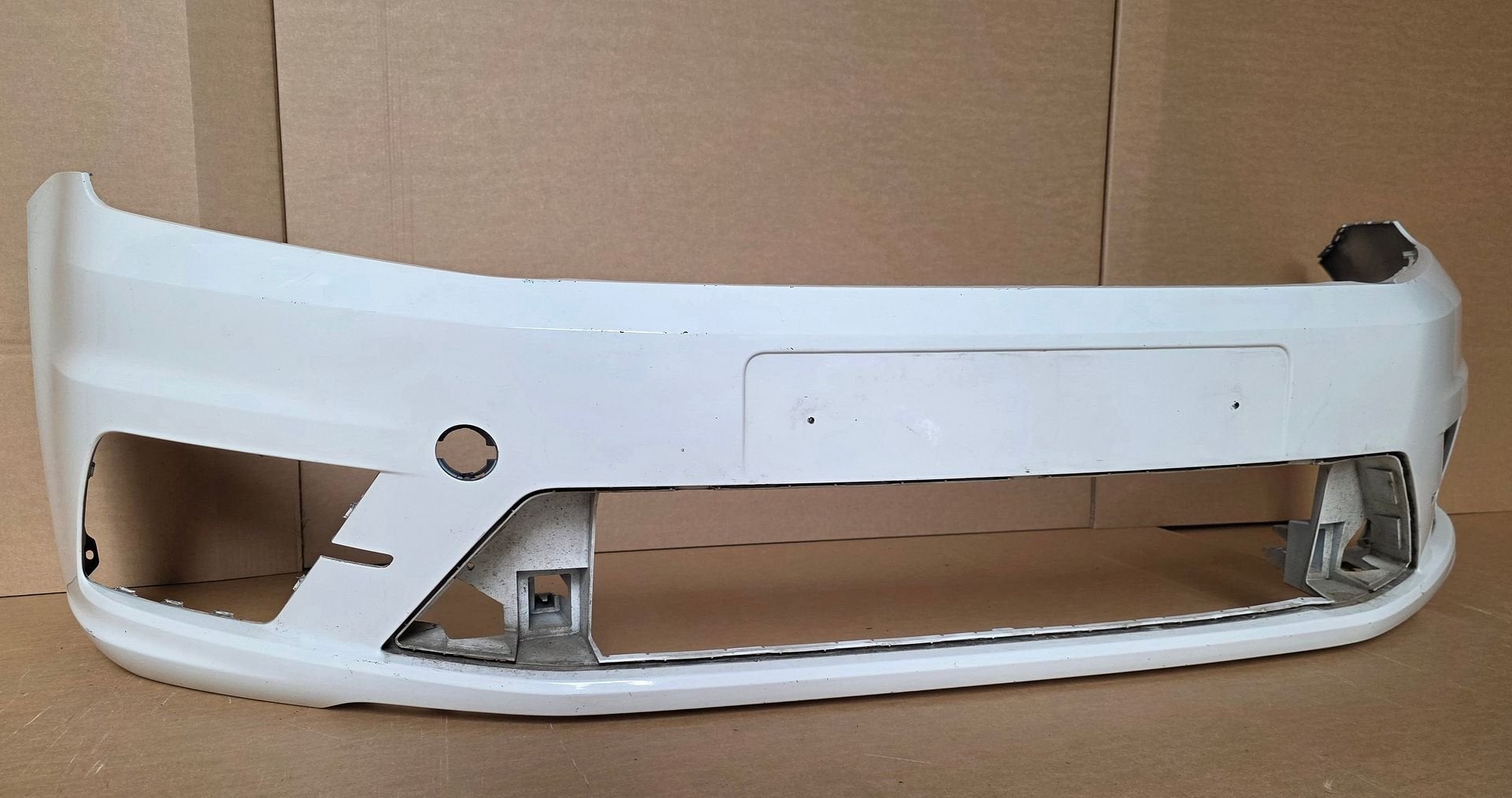 Voorbumper VW Caddy IV 2K5 ORGINEEL BUMPER 2K5807221K 15-21, Auto-onderdelen, Gebruikt, -, Voor, Ophalen of Verzenden