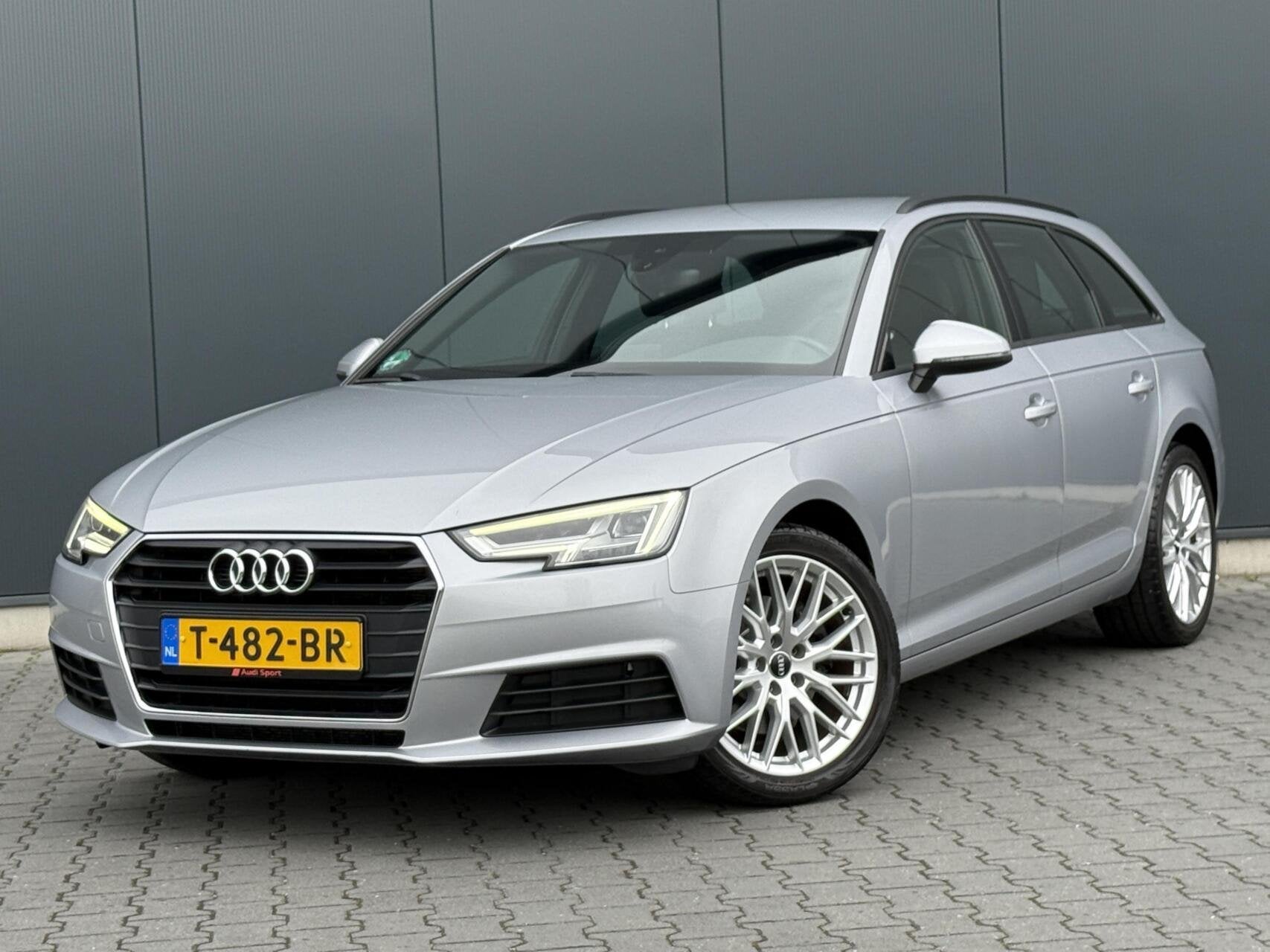Audi A4 Avant 1.4 TFSI Sport Pro Line S Navi - Led - Dealer, Auto's, Audi, Stof, Gebruikt, 4 cilinders, 150 pk