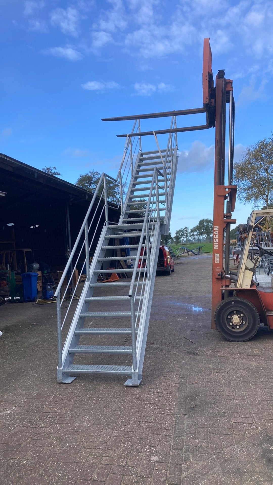 Stalen trap gegalvaniseerd nieuw, Ophalen, Nieuw, Trap, 4 meter of meer