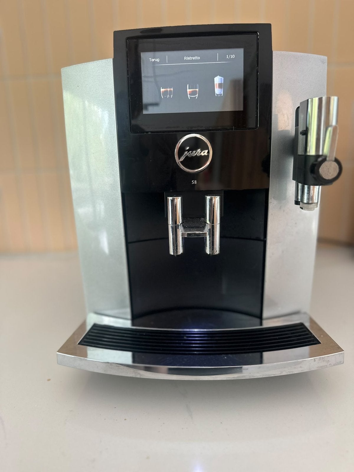 Jura S8 Koffiemachine - Zo goed als nieuw