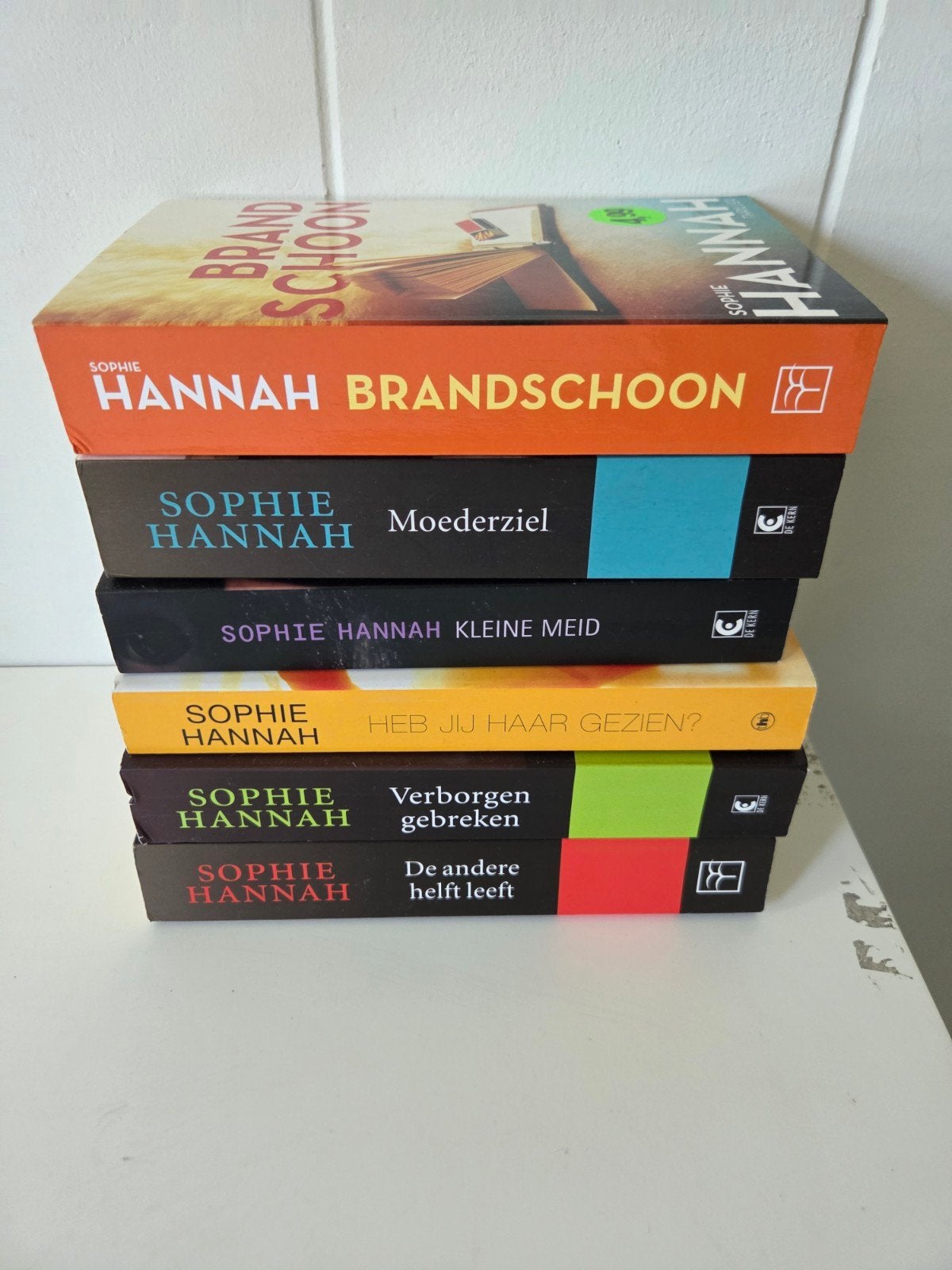 Sophie Hannah 6 boeken voor € 4.00, Ophalen of Verzenden, Zo goed als nieuw