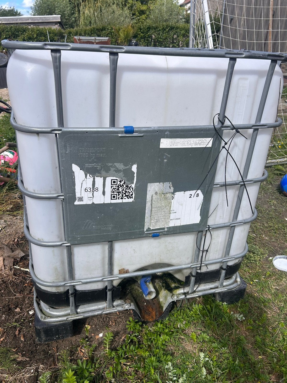 IBC container 1000 liter met kraantje, Tuin en Terras, Regentonnen, Ophalen, Kunststof, Gebruikt, Met kraantje