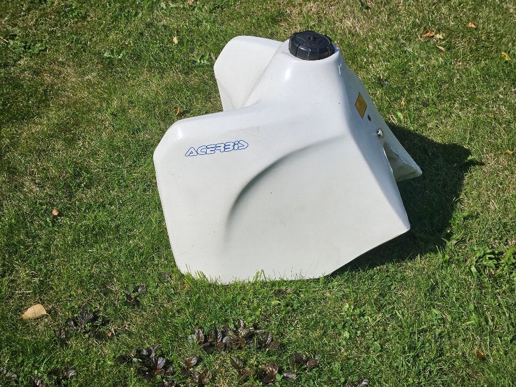 Acerbis brandstoftank voor motorfiets, Ophalen, Gebruikt