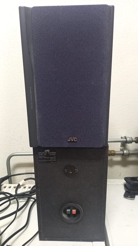 Twee JVC Speakers, Ophalen of Verzenden, Gebruikt, Minder dan 60 watt, Overige merken