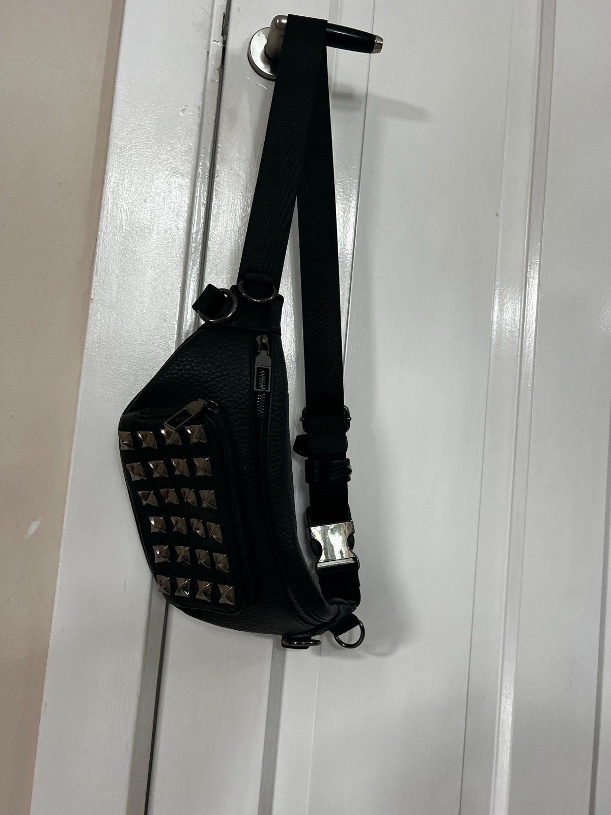 Zwarte Zara heuptas met studs, Ophalen of Verzenden, Gebruikt, Zwart, Overige typen