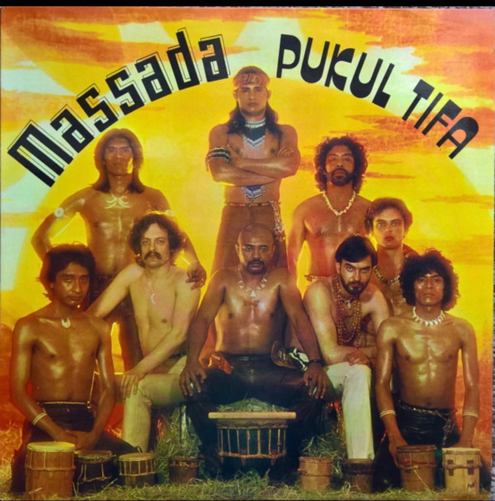 LP Vinyl album van Massada Pukul Tifa voor een SPOTPRIJS!, Cd's en Dvd's, Ophalen of Verzenden, Zo goed als nieuw, 12 inch, Poprock