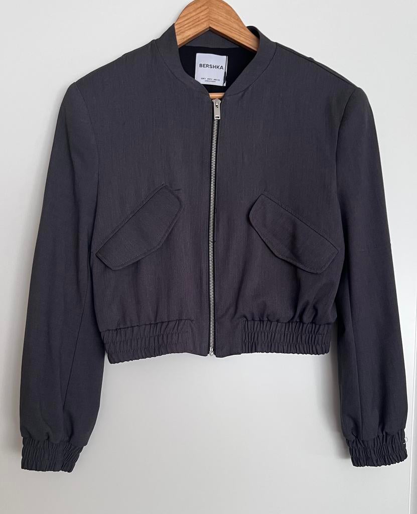 Bershka grijze bomberjack, jas, jasje, jack, parka, Kleding | Dames, Verzenden, Nieuw, Maat 36 (S), Grijs