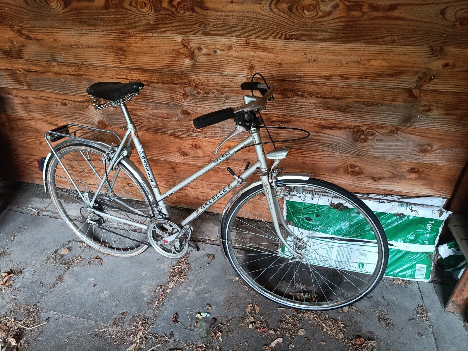 prima oude gazelle fiets met lekke band, Ophalen, Gebruikt, Versnellingen