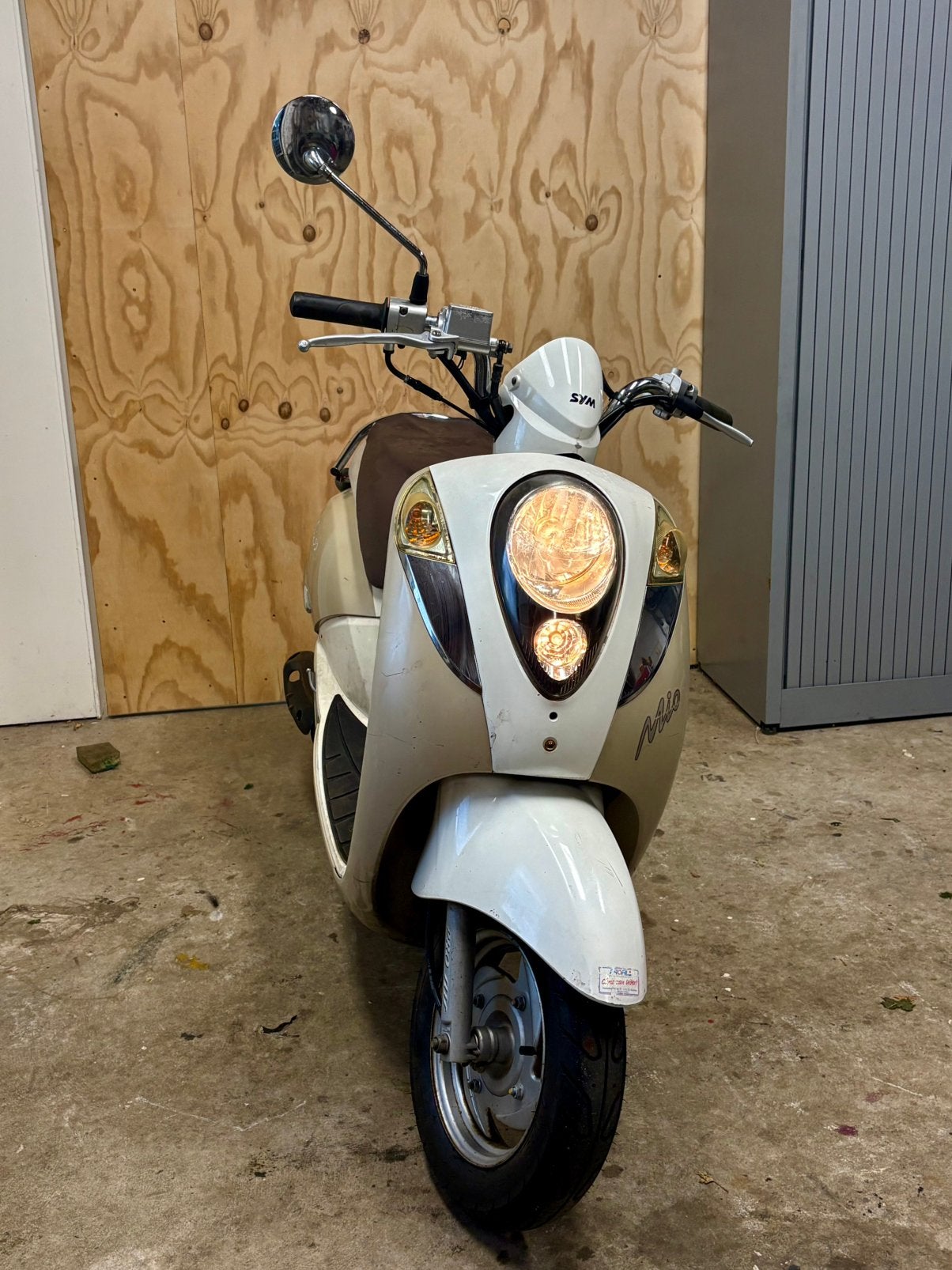 Zeer nette sym mio, Fietsen en Brommers, Ophalen of Verzenden, Zo goed als nieuw, Benzine, Mio