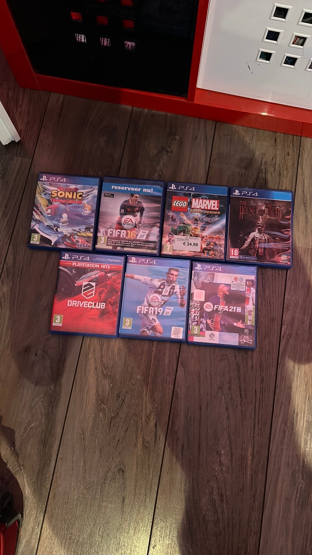 Ps4 games, Ophalen of Verzenden, Zo goed als nieuw, Met 1 controller, Original