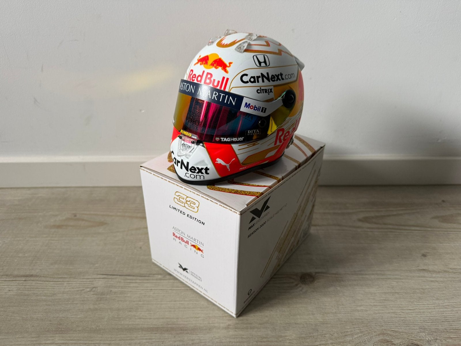 Max Verstappen 2020 Season helm 1:2, Ophalen of Verzenden, Nieuw, Formule 1